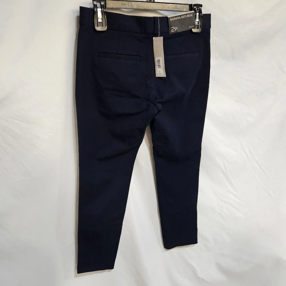 Banana Republic Sloan Navy Blue With White Stripe Size 2P Petite. Ankle Pants